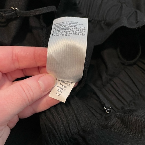 Banana Republic Linen Blend Wide Leg Ruffle Neckline Jumpsuit Black Size Small - Picture 14 of 14